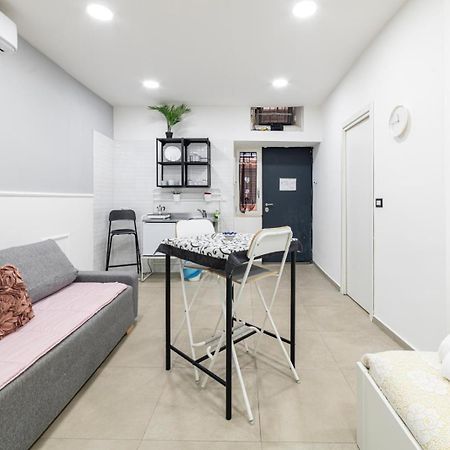 Many House Apartment เนเปิลส์ ภายนอก รูปภาพ
